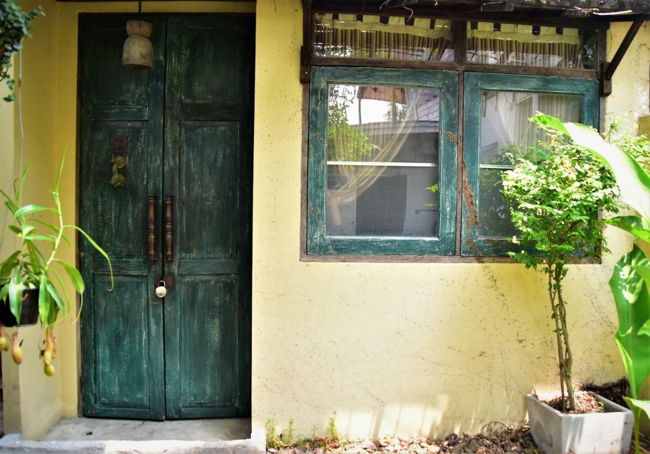 Baan Rare Guesthouse Udon Thani Exterior foto