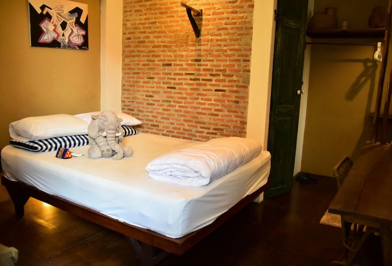 Baan Rare Guesthouse Udon Thani Exterior foto