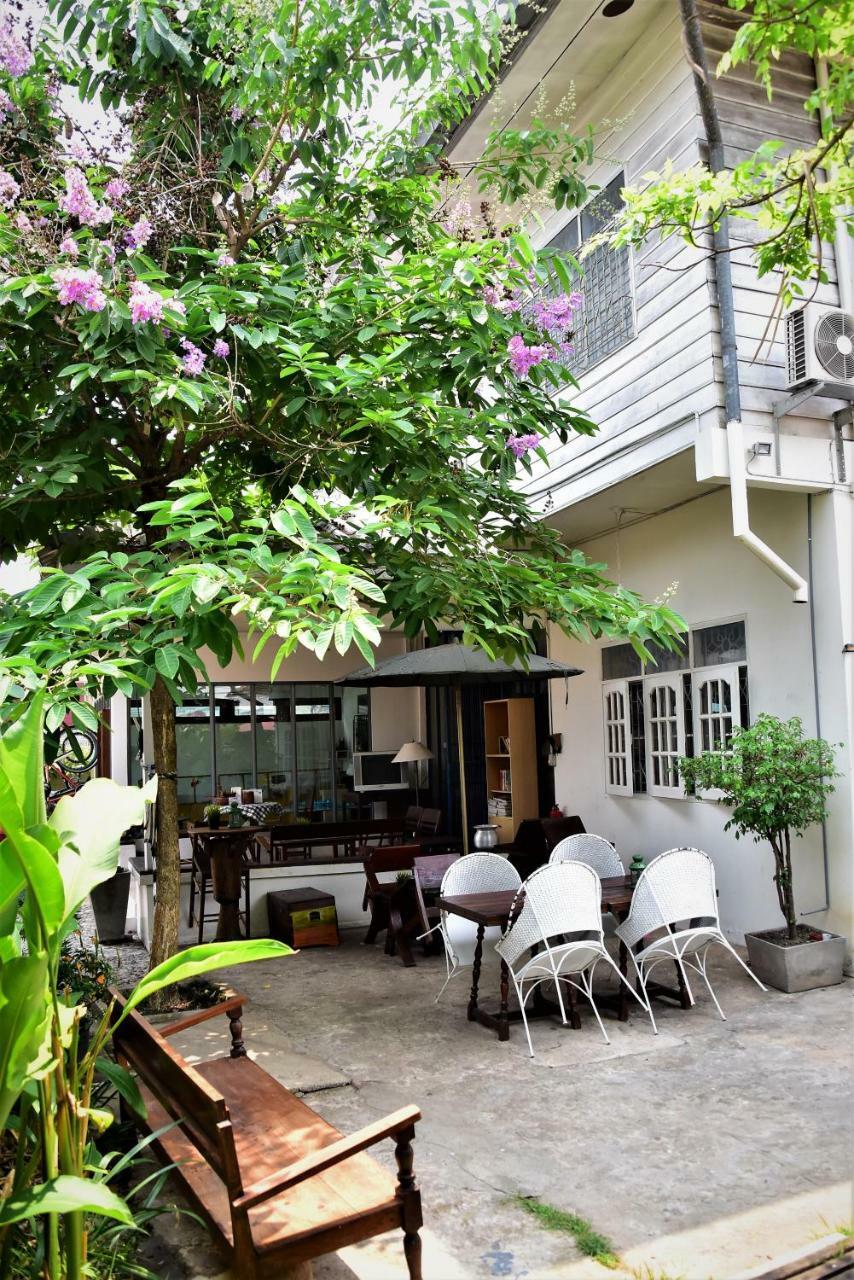 Baan Rare Guesthouse Udon Thani Exterior foto