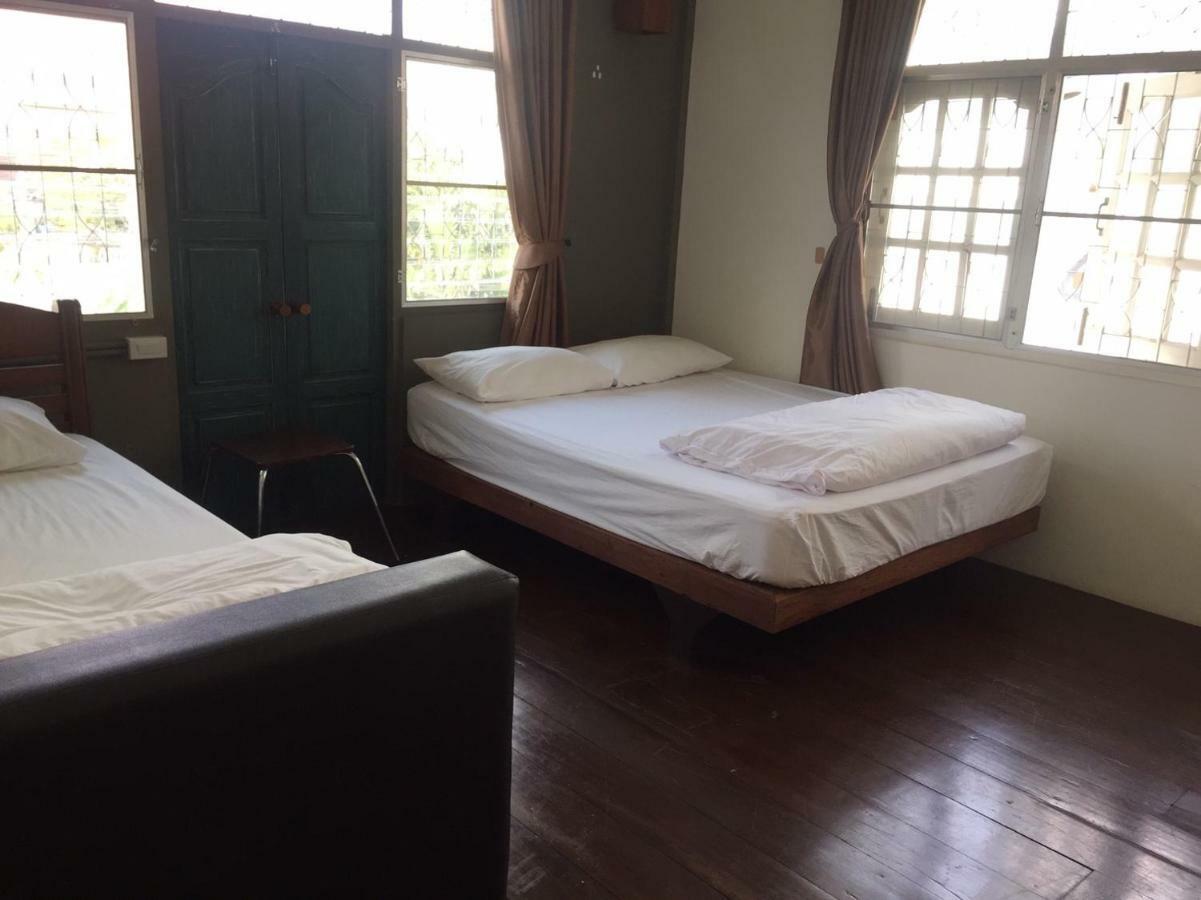 Baan Rare Guesthouse Udon Thani Exterior foto